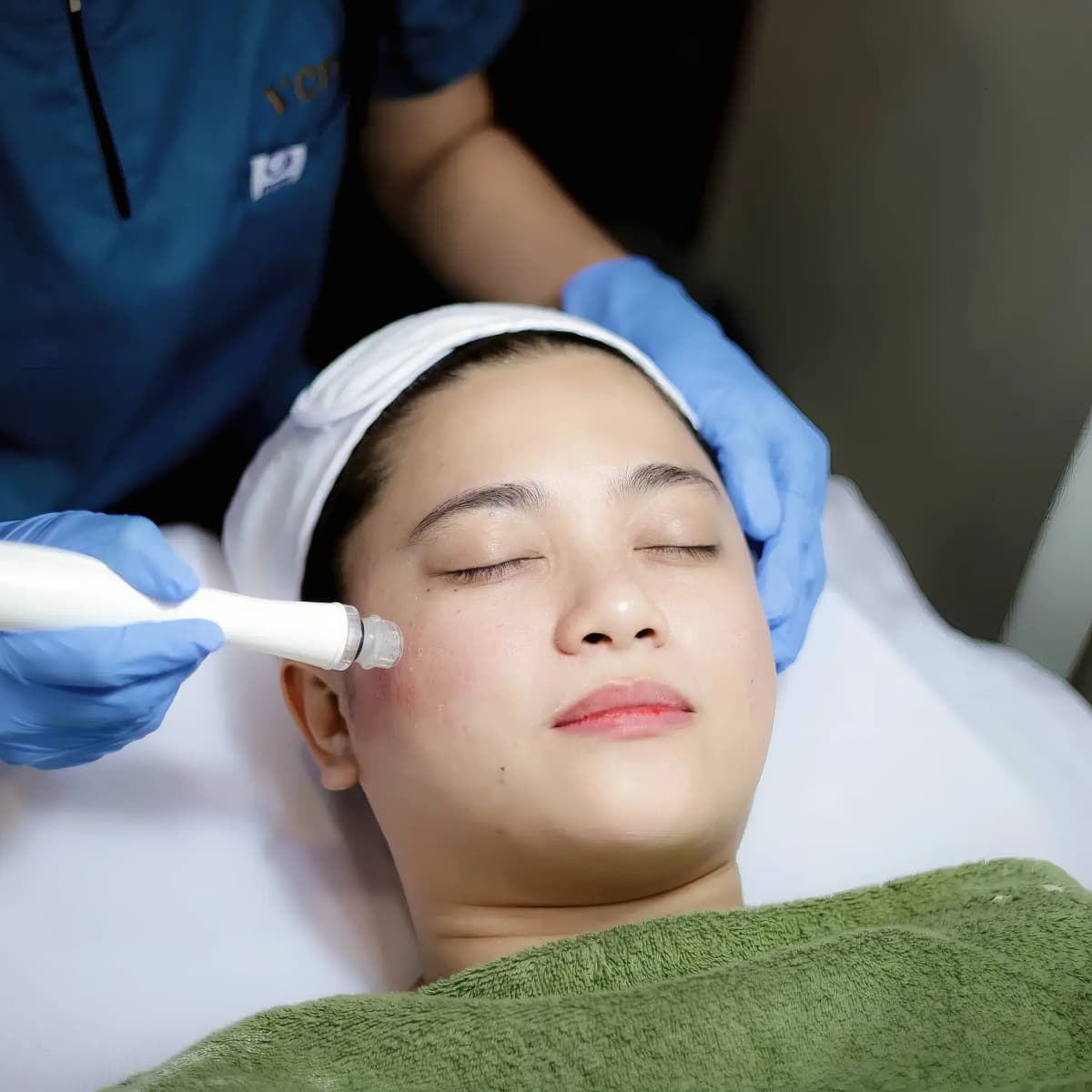 Hydraboost Facial at VCM The Skin Center
