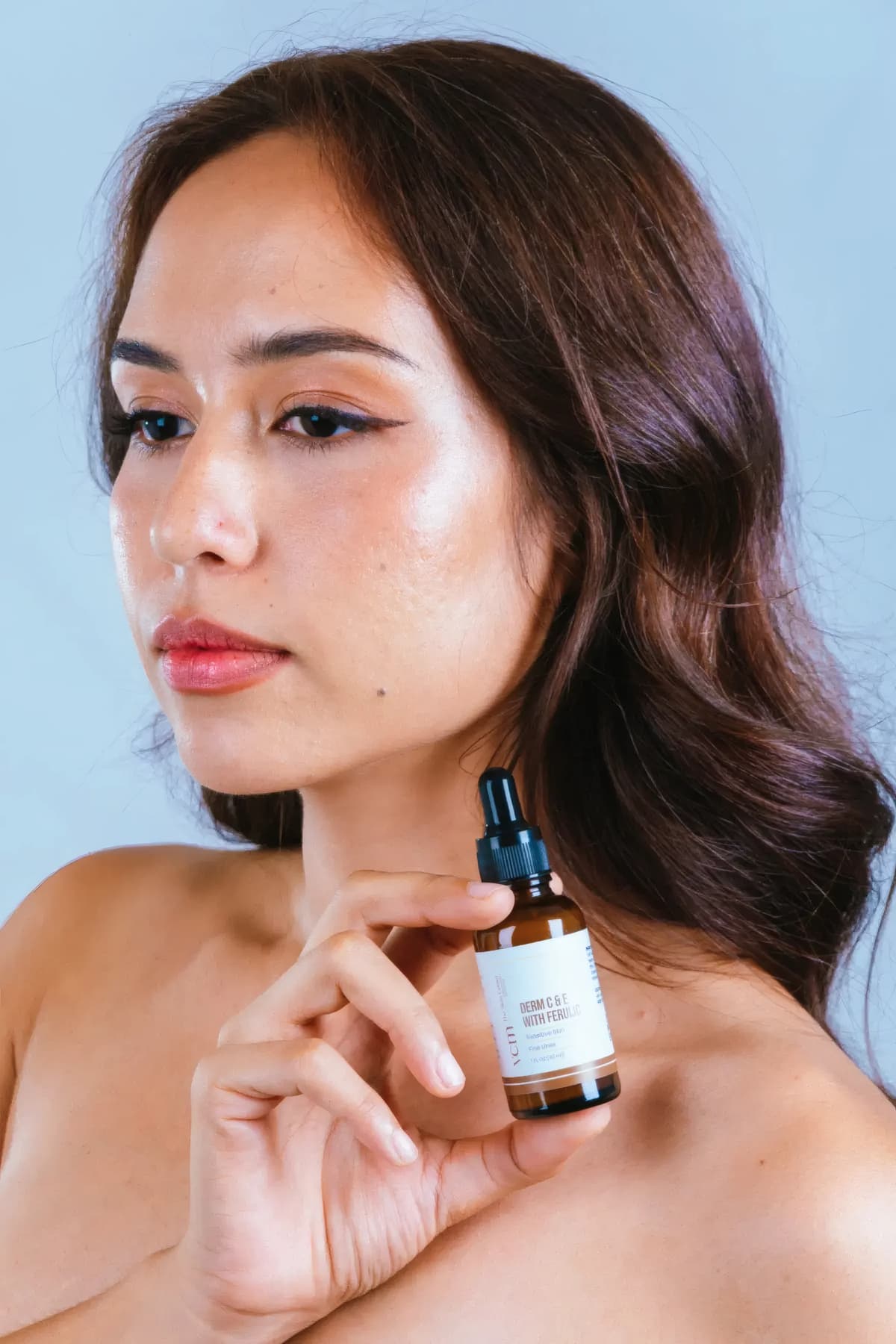 Derm C & E with Ferulic lifestyle photo 1