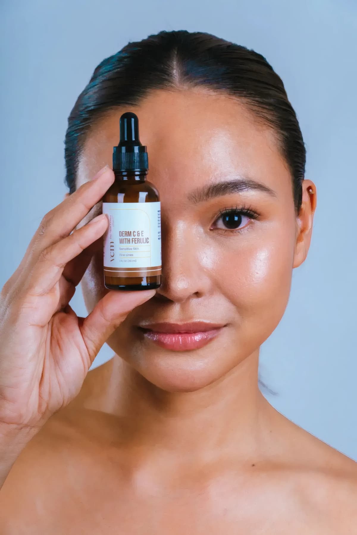 Derm C & E with Ferulic lifestyle photo 2