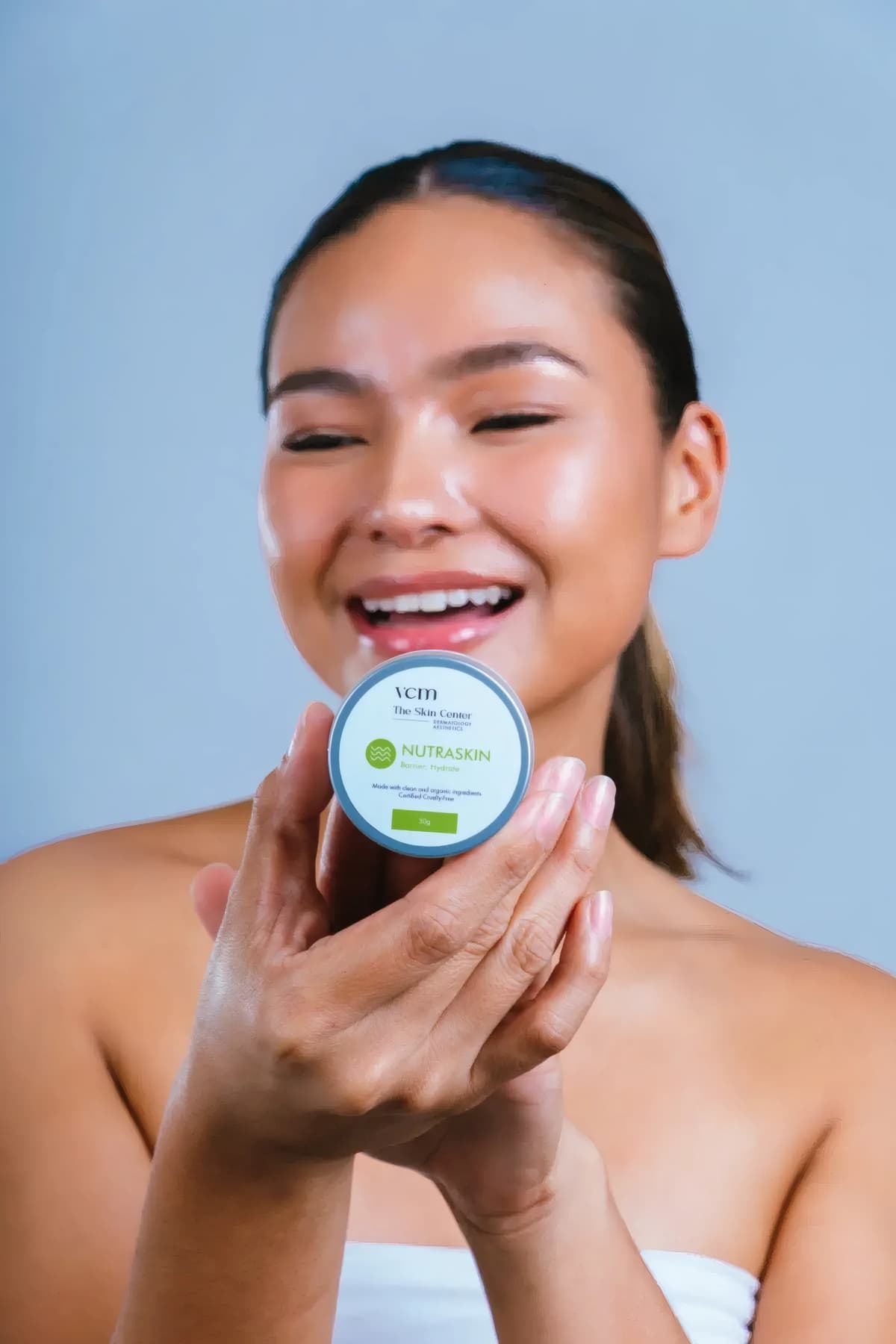 Nutraskin Cream lifestyle photo 1
